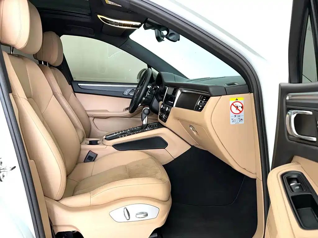 Porsche Macan 2019 — фото 9