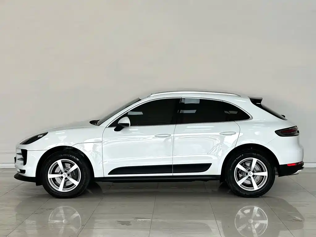 Porsche Macan 2019 — фото 15