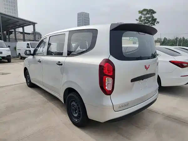 Wuling Hongguang New Energy 2025