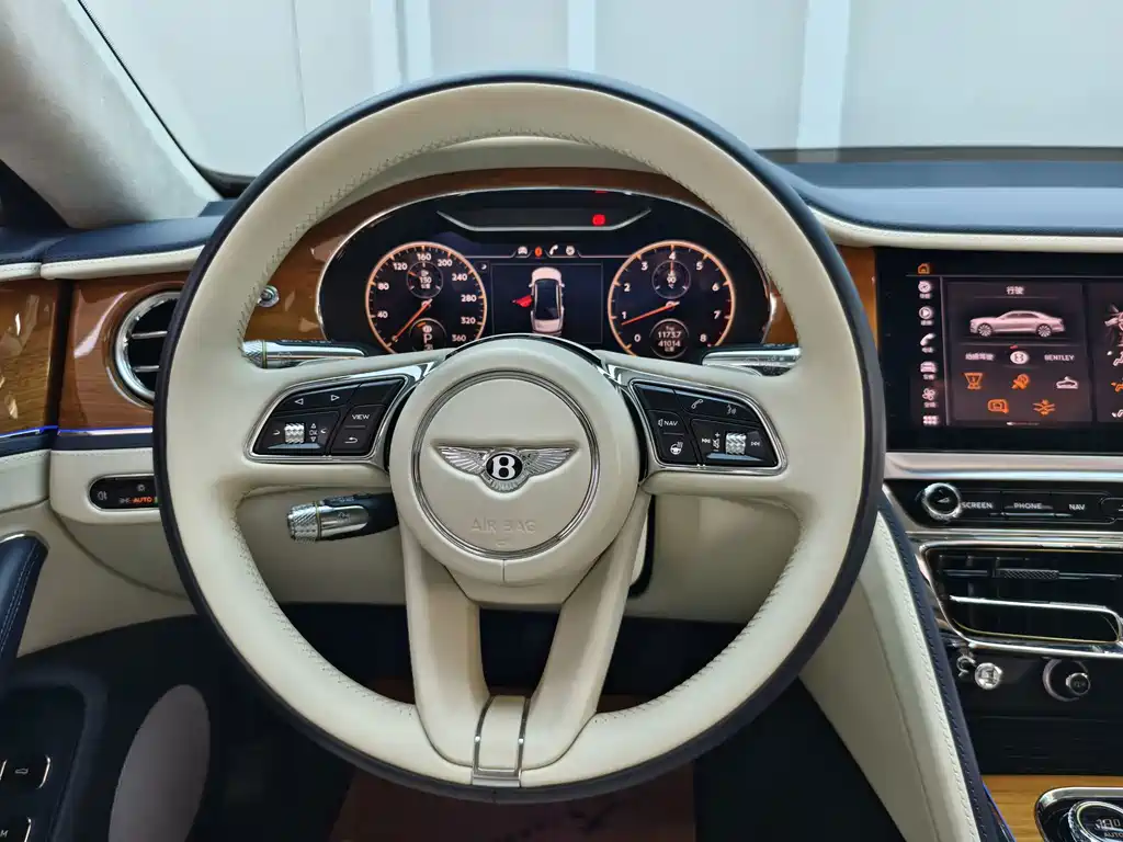 Bentley Flying Spur 2021 — фото 10