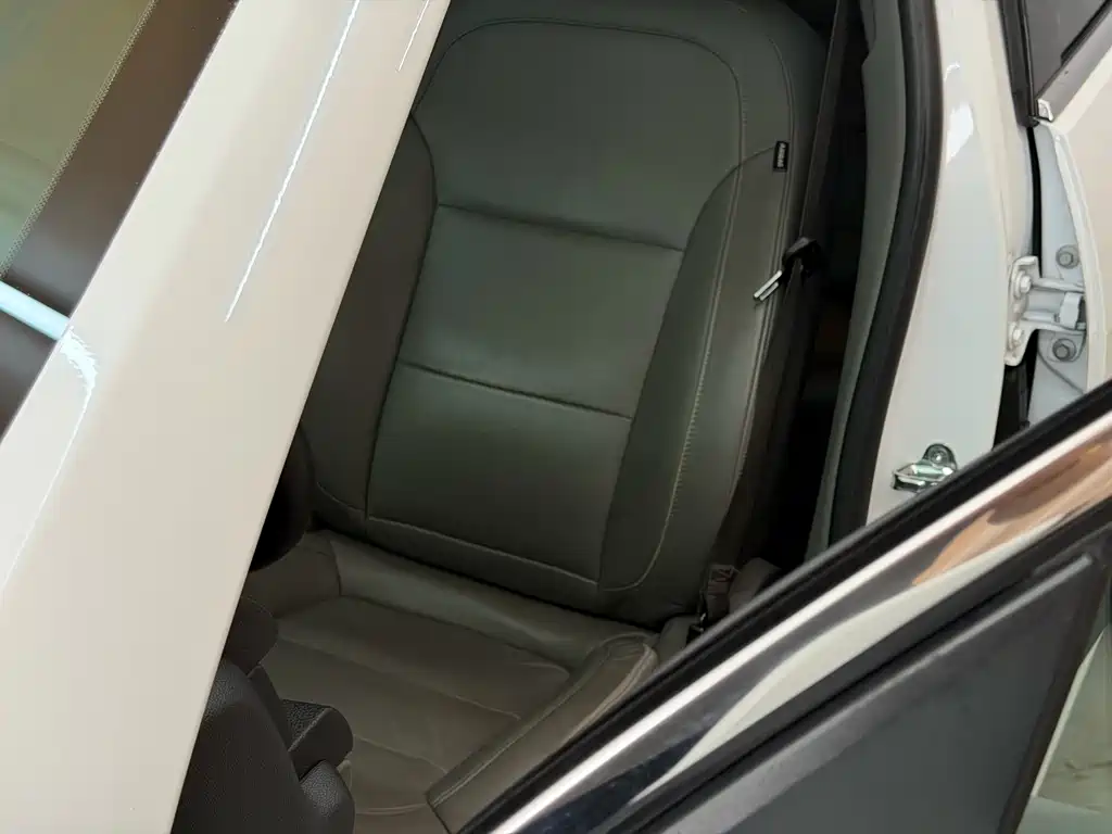 Chevrolet Malibu 2015 — фото 20
