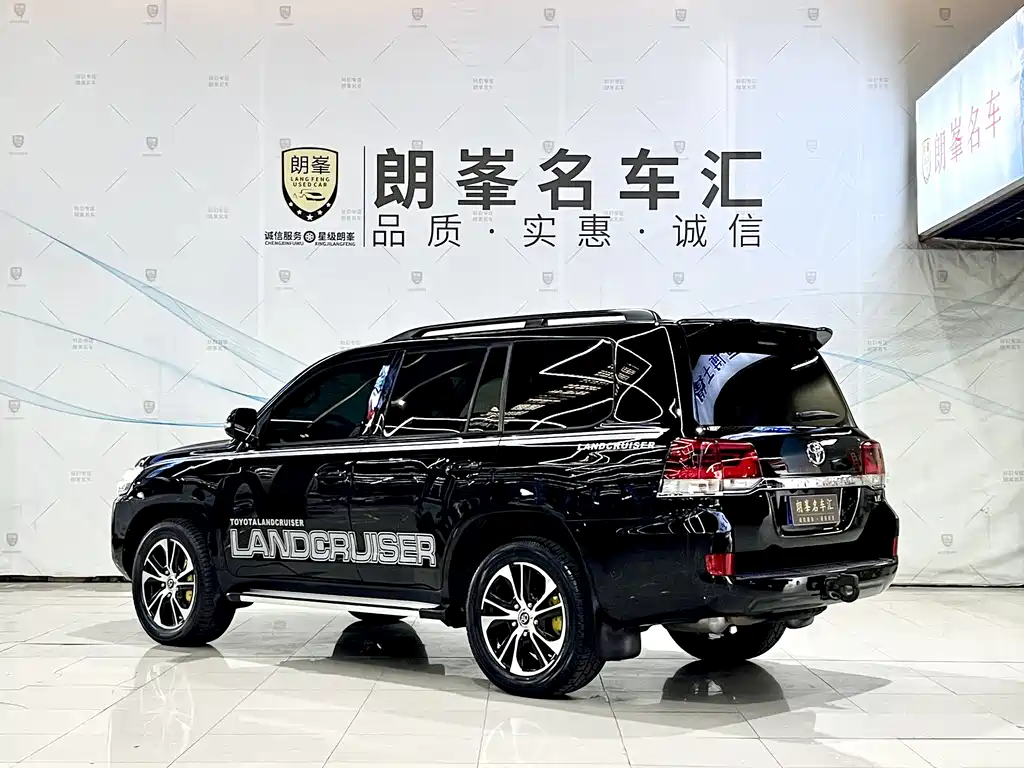 Toyota Land Cruiser 2019 — фото 6