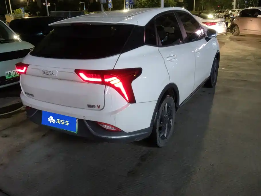 Neta V 2023