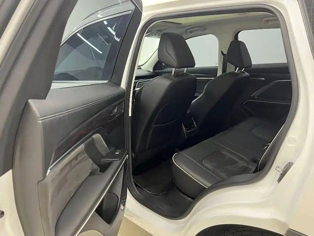 Haval H6 2023 — фото 10