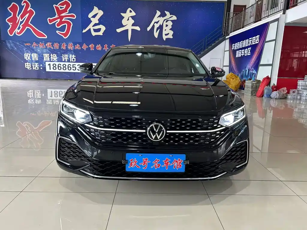 Volkswagen Passat 2022