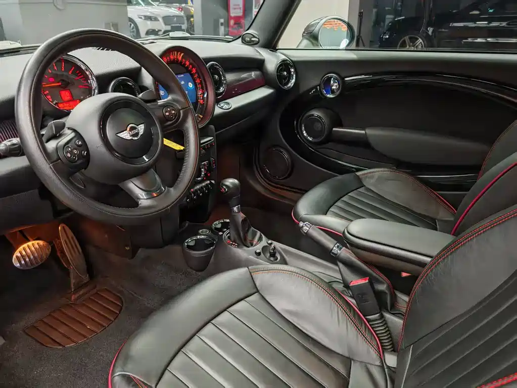 MINI Clubman 2012 — фото 14