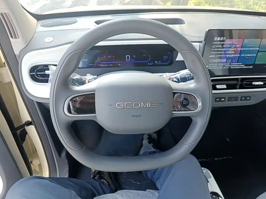 Geely Galaxy Panda 2026 — фото 11
