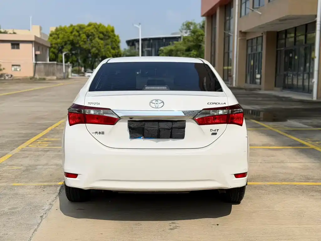 Toyota Corolla 2018 — фото 11