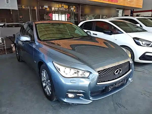 Infiniti Q50 2014