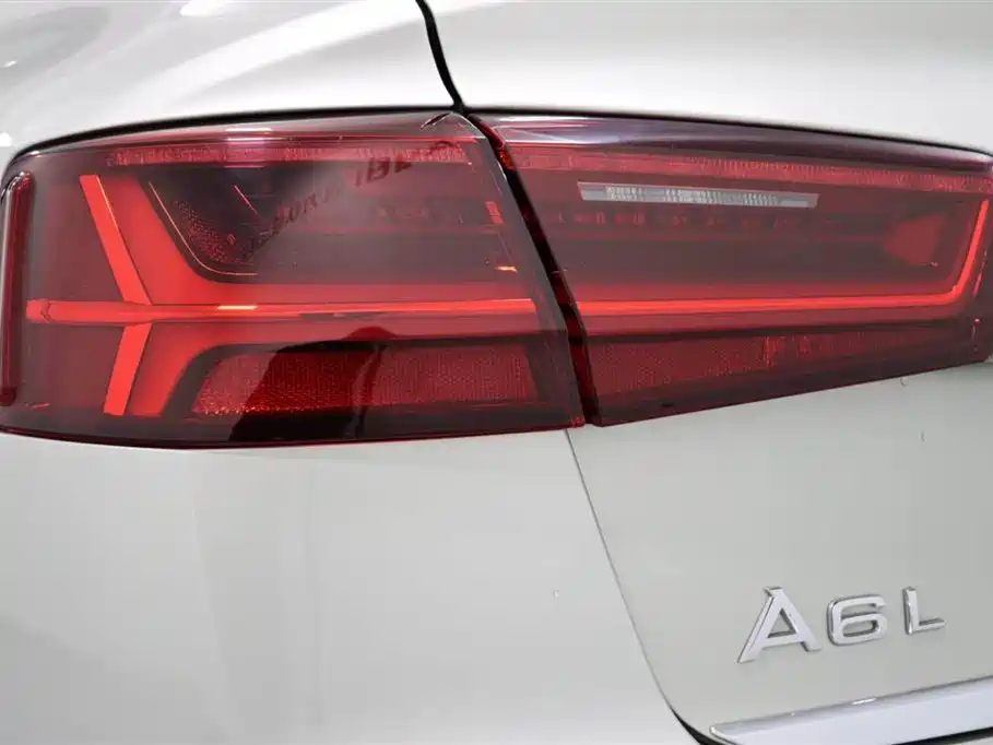 Audi A6L 2017 — фото 13