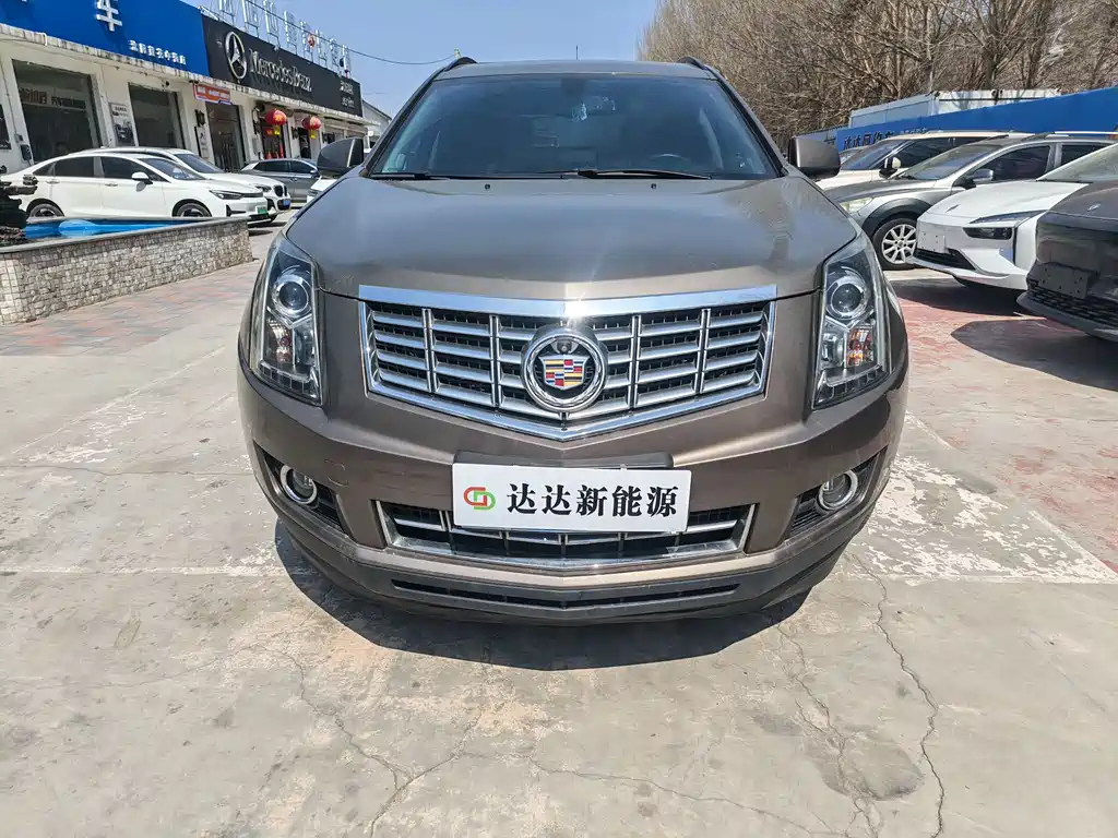 Cadillac SRX 2016 — фото 2