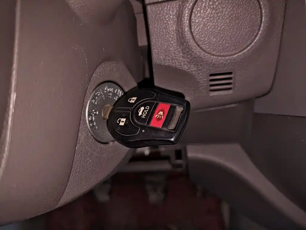 Nissan Sunny 2015 — фото 9