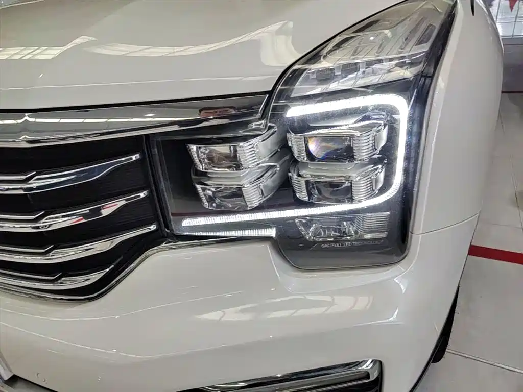 GAC Motor Trumpchi GS8 2018 — фото 24
