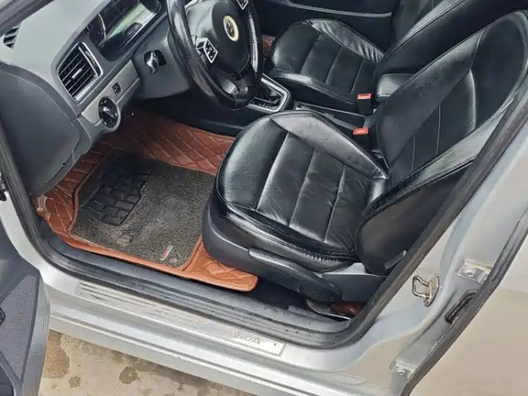 Volkswagen Lavida 2013