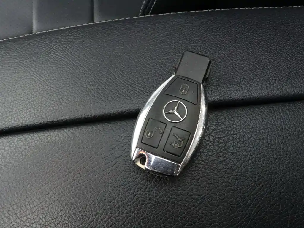 Mercedes-Benz GLC 2019 — фото 19