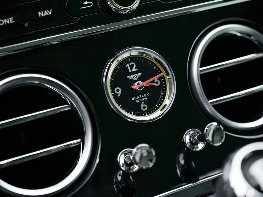 Bentley Continental 2021 — фото 18