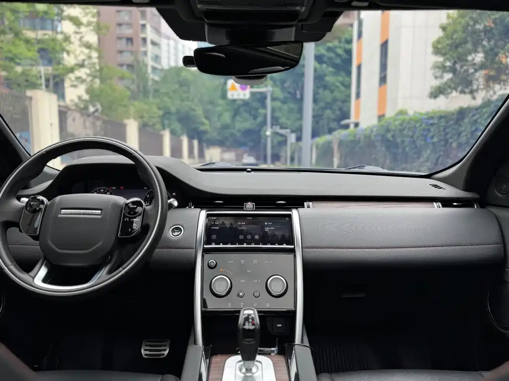 Land Rover Discovery Sport 2021 — фото 10