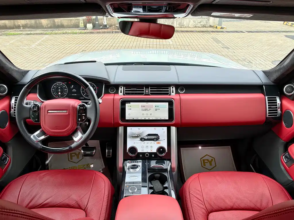 Land Rover Range Rover 2022 — фото 12