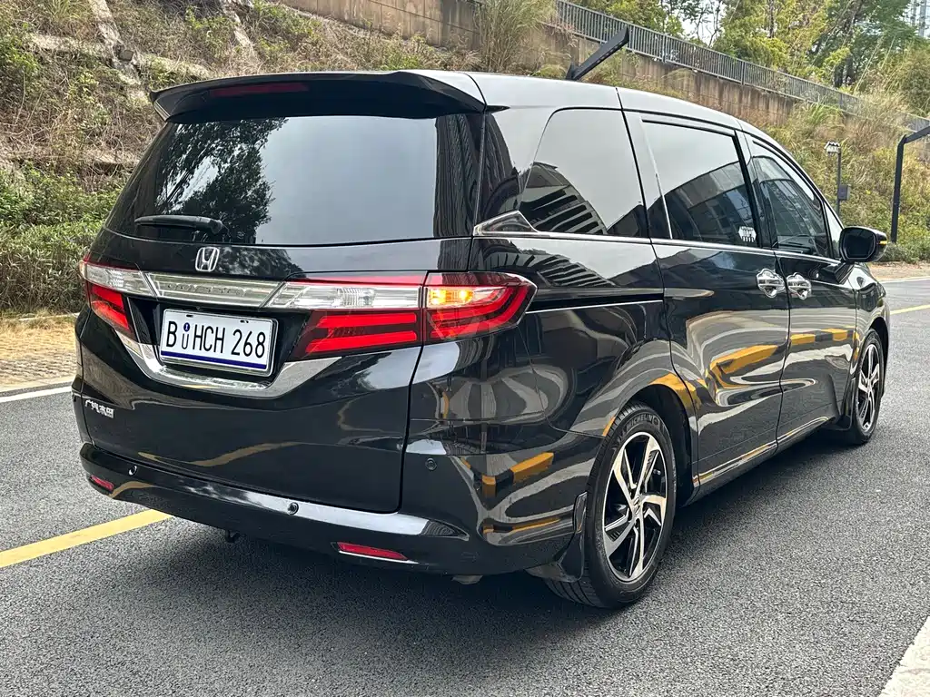 Honda Odyssey 2018 — фото 4