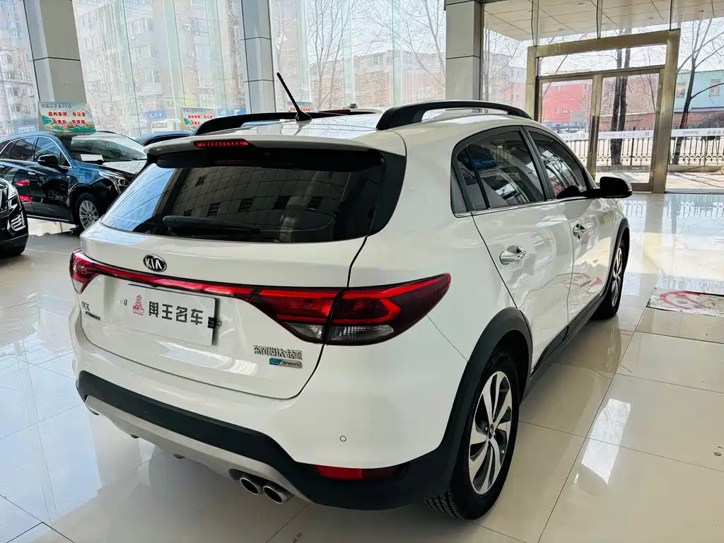 Kia KX Cross 2019 — фото 7