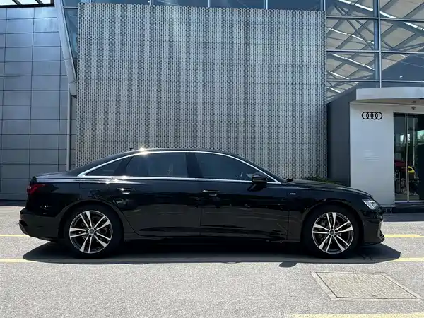 Audi A6L 2020
