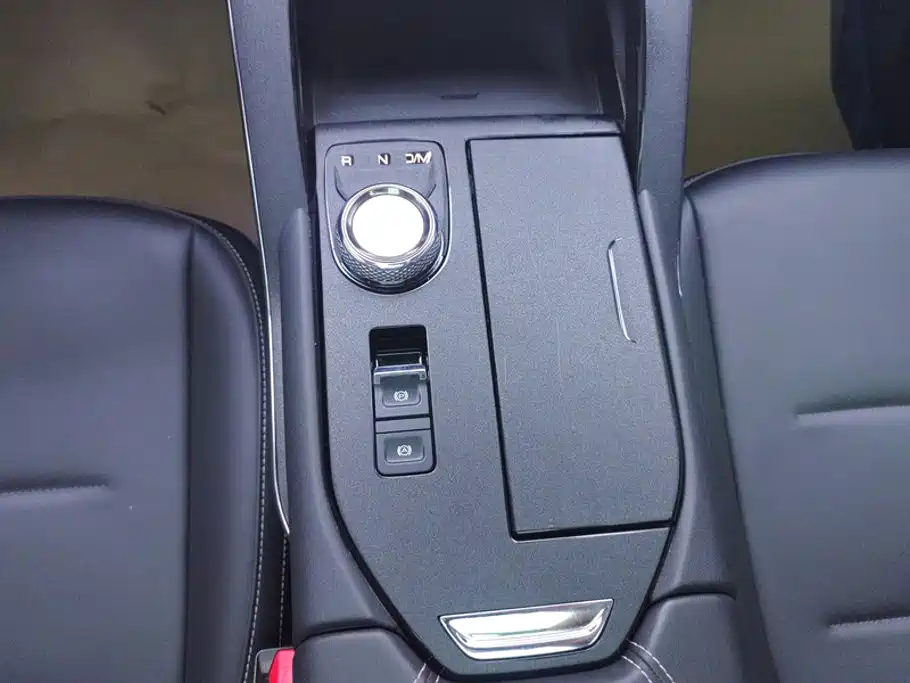 Haval H6 2023 — фото 16