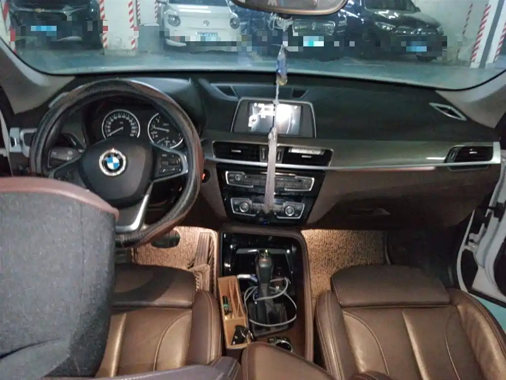 BMW X1 2017 — фото 13