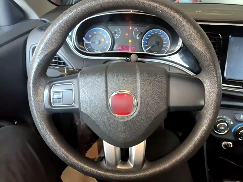 Fiat Viaggio 2017 — фото 11