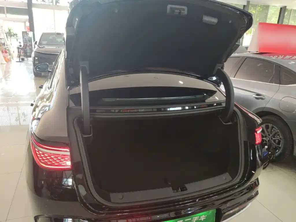 BYD Seal 07 DM-i 2025 — фото 19