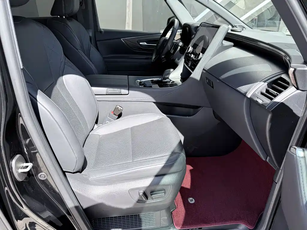 Toyota Vellfire 2024 — фото 17