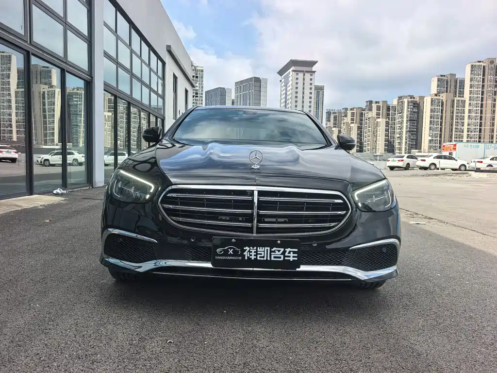 Mercedes-Benz E-Class 2022