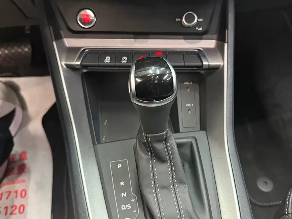 Audi Q3 2022 — фото 17
