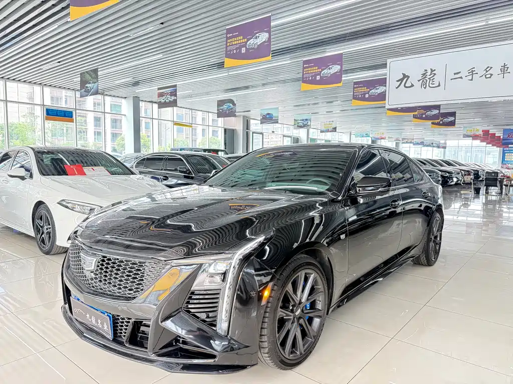 Cadillac CT5 2025 — фото 1