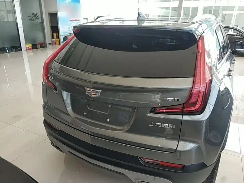 Cadillac XT4 2019 — фото 6
