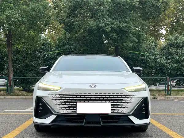 Changan UNI-V 2022