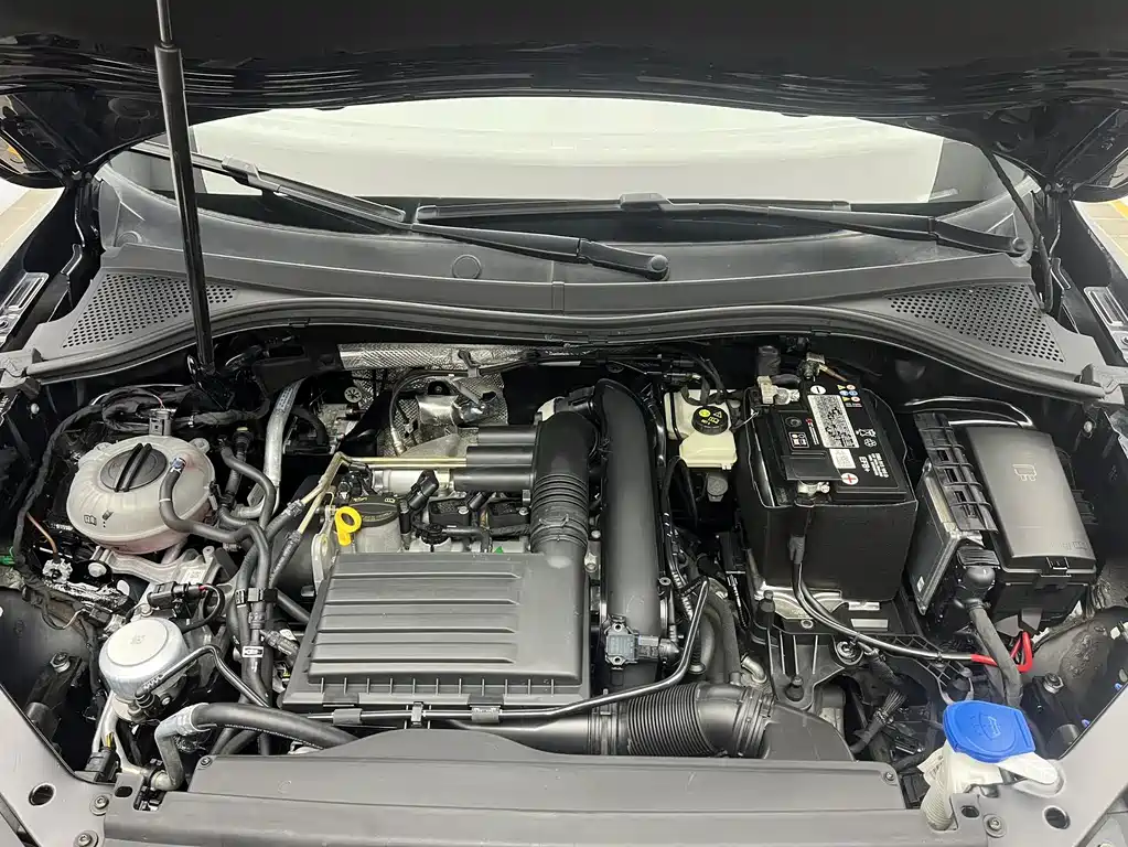 Volkswagen Tiguan L 2023 — фото 18