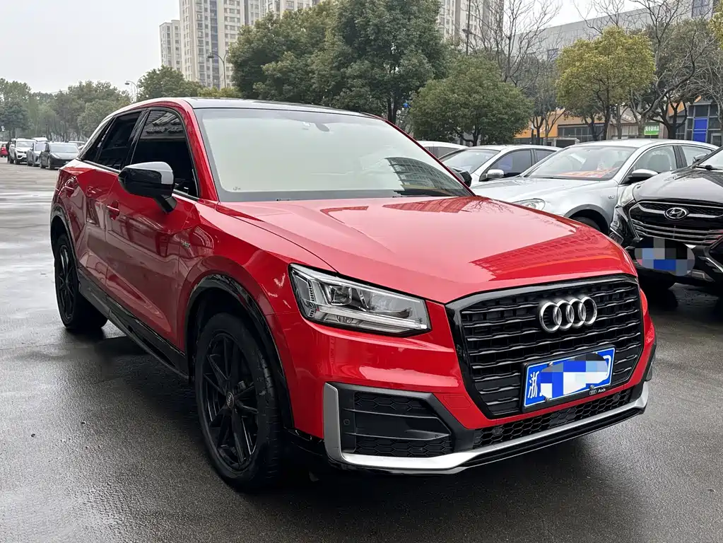Audi Q2L 2021 — фото 3