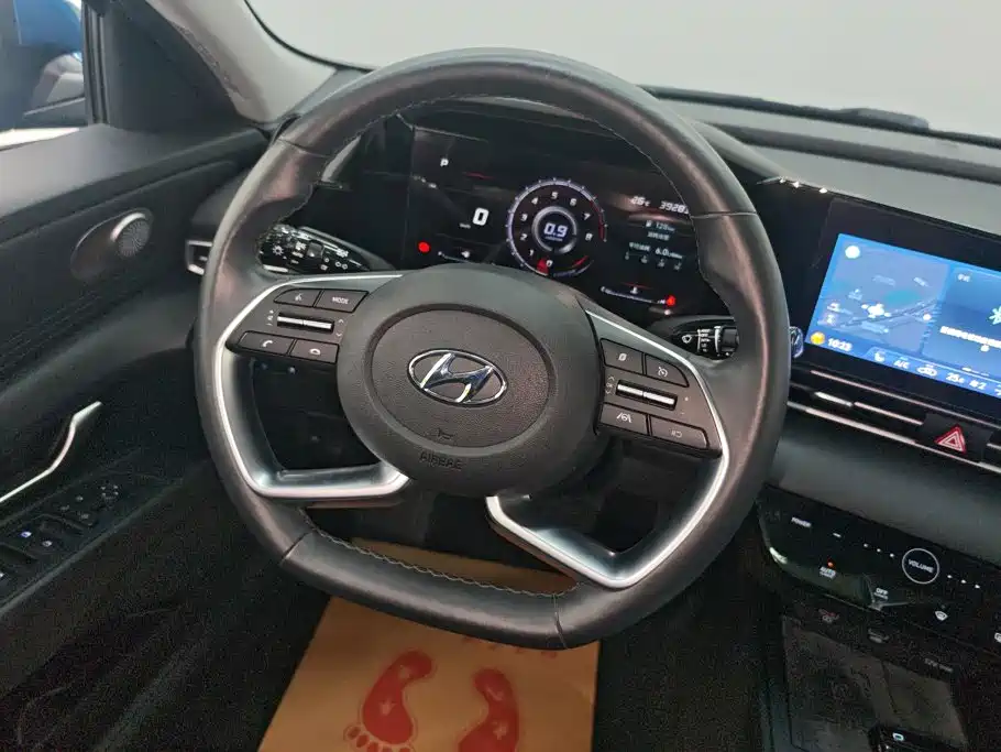 Hyundai Elantra 2020 — фото 15