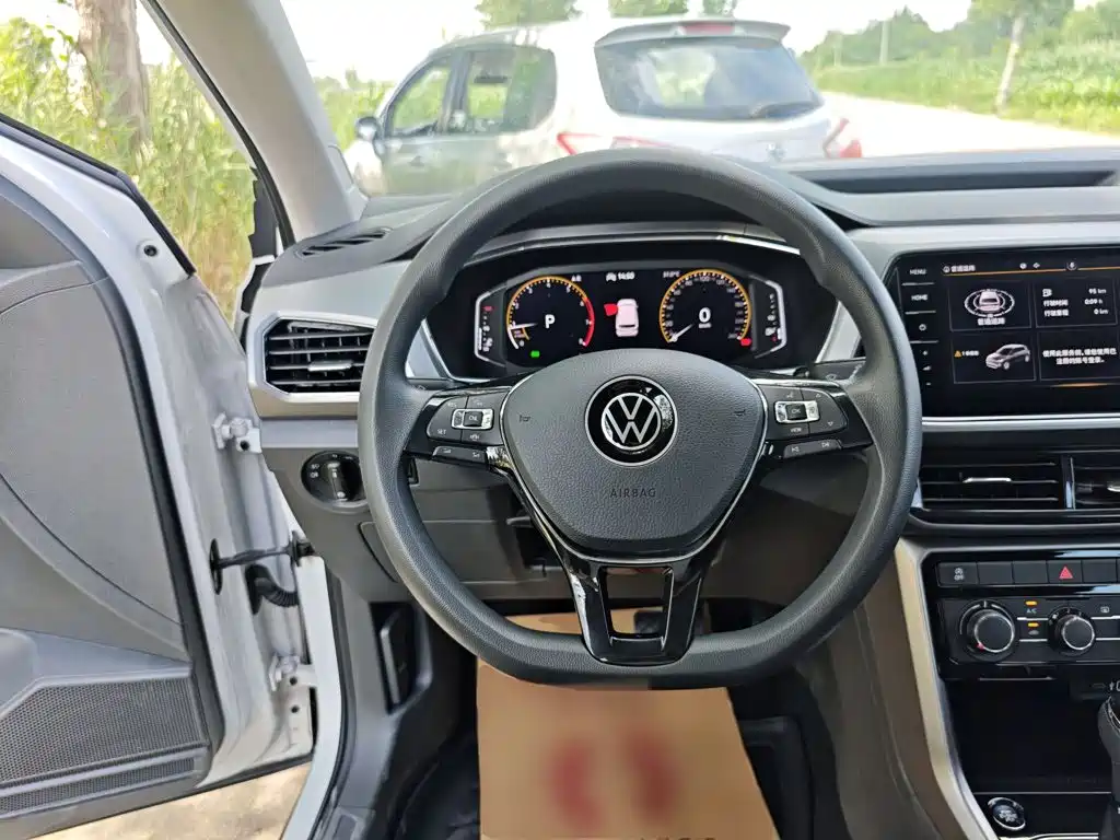 Volkswagen T-Cross 2021