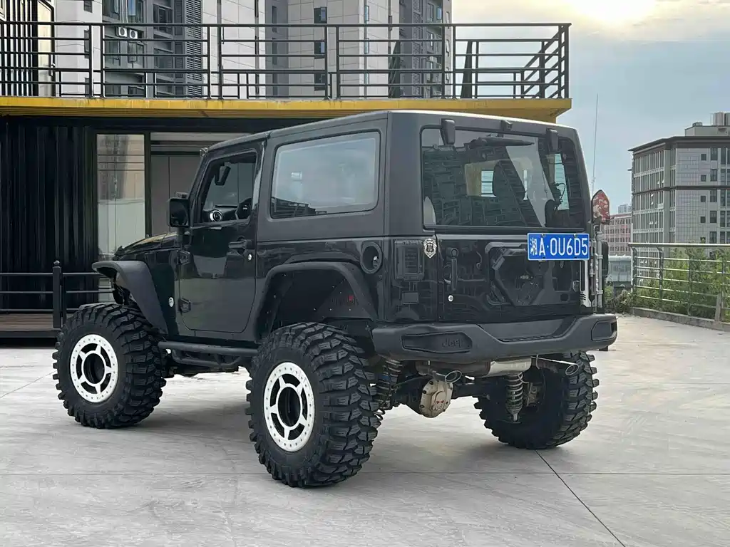 Jeep Wrangler 2017 — фото 4