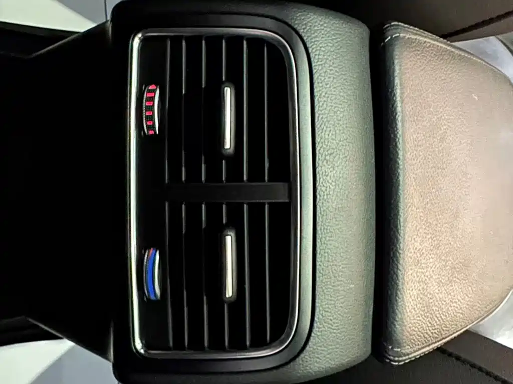 Audi A4L 2016 — фото 19