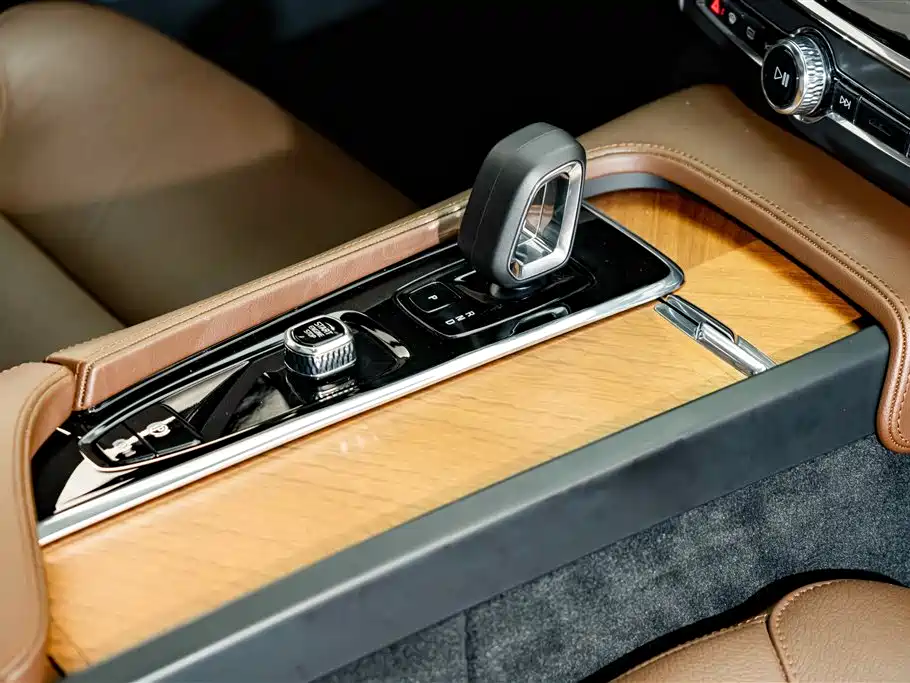 Volvo S90 2025 — фото 18