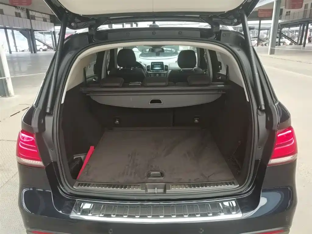 Mercedes-Benz GLE 2017 — фото 19