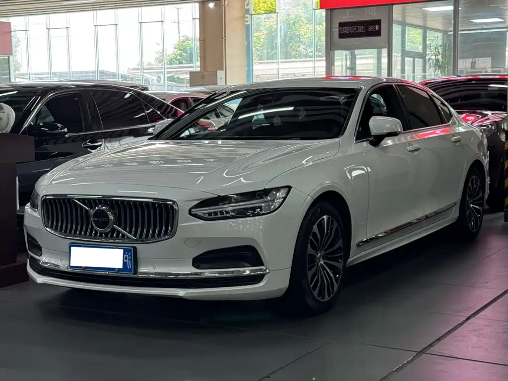 Volvo S90 2024 — фото 1