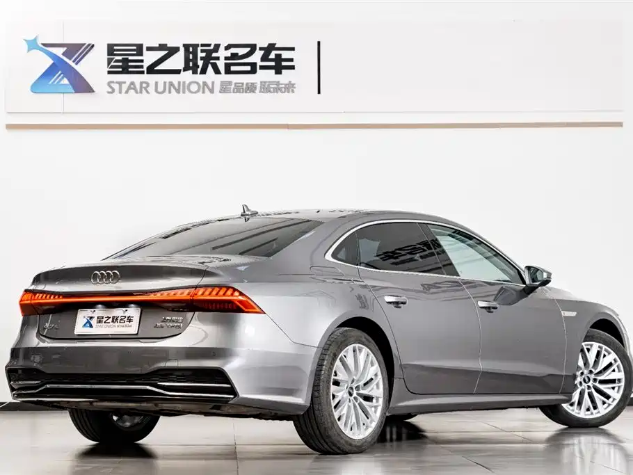 Audi A7L 2024 — фото 7