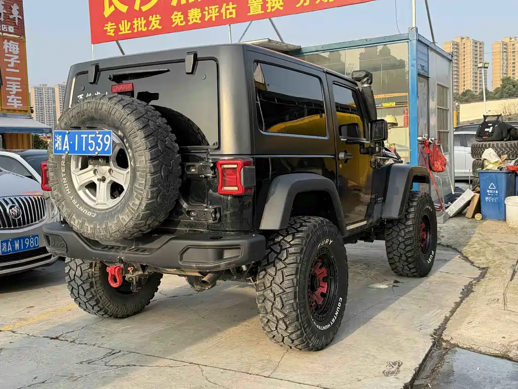Jeep Wrangler 2012 — фото 4