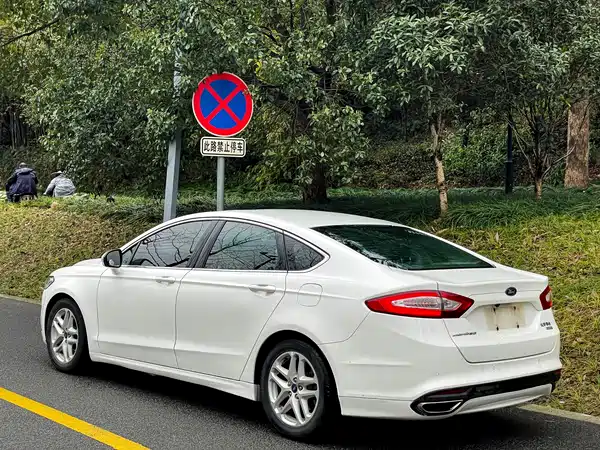 Ford Mondeo 2013