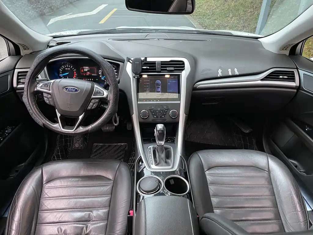 Ford Mondeo 2016 — фото 10