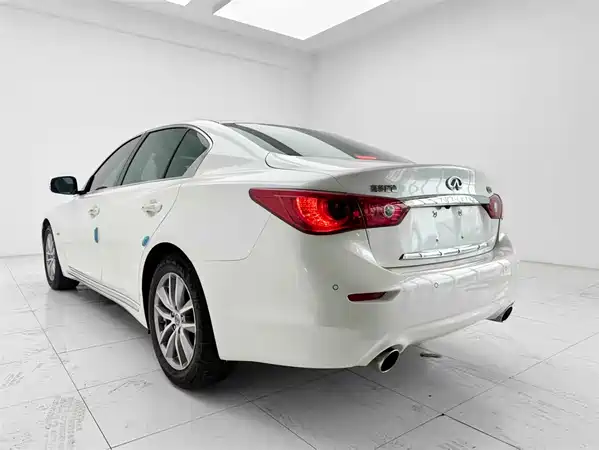 Infiniti Q50L 2017