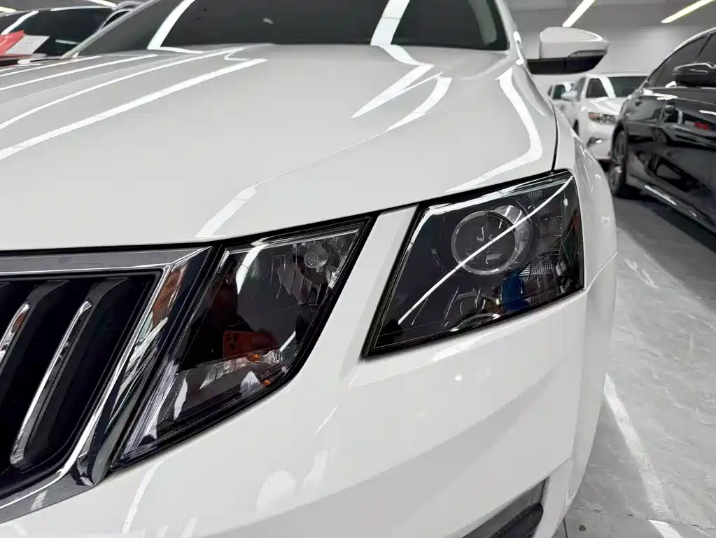 Skoda Octavia 2022 — фото 20